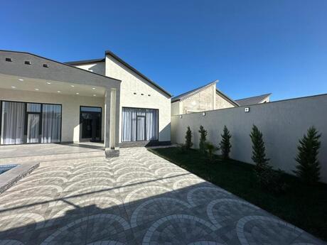 4 otaqlı həyət evi/bağ evi - Şüvəlan q. - 144 m²