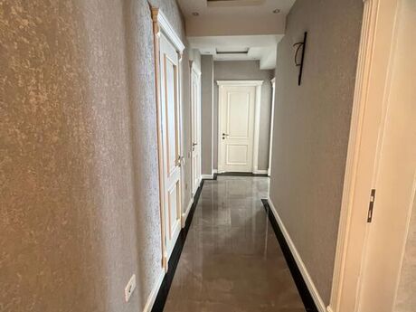4 otaqlı yeni tikili - Həzi Aslanov q. - 146 m²