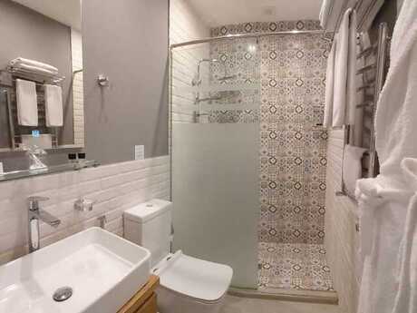 Obyekt - 28 May m. - 1200 m²