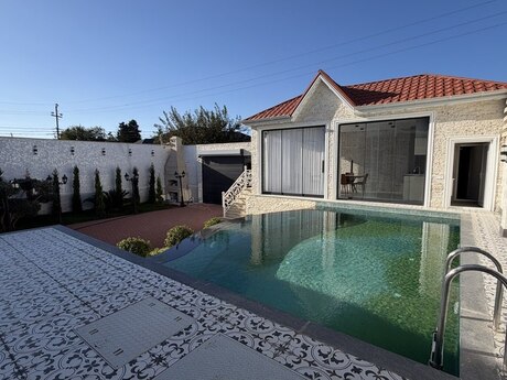 House with Garden, Villa For Sale