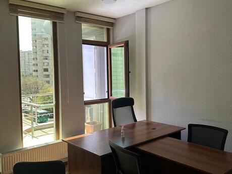 4 otaqlı ofis - Nərimanov r. - 90 m²