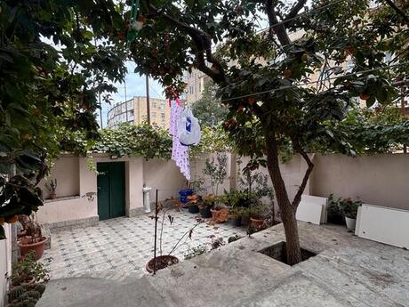 5 otaqlı köhnə tikili - Badamdar q. - 100 m²