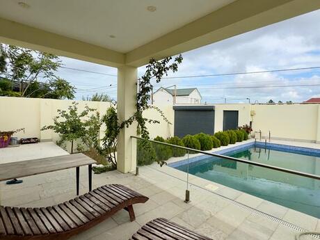 3 otaqlı həyət evi/bağ evi - Mərdəkan q. - 170 m²