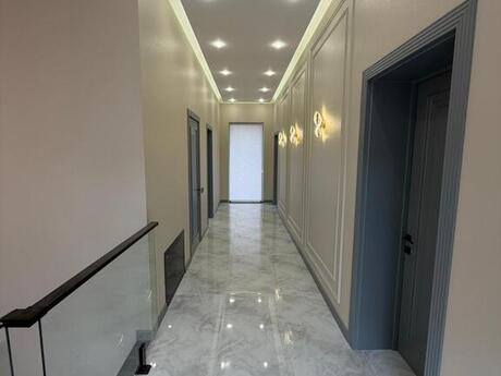 4 otaqlı həyət evi/bağ evi - Şüvəlan q. - 200 m²