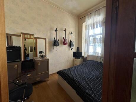 3 otaqlı köhnə tikili - Nizami m. - 49 m²