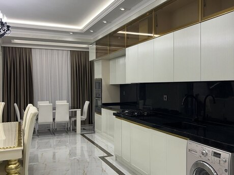 4 otaqlı yeni tikili - Nəriman Nərimanov m. - 144 m²