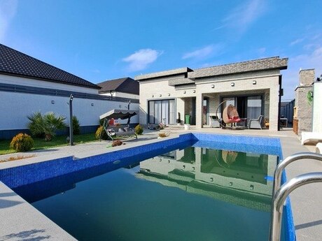 4 otaqlı həyət evi/bağ evi - Mərdəkan q. - 240 m²