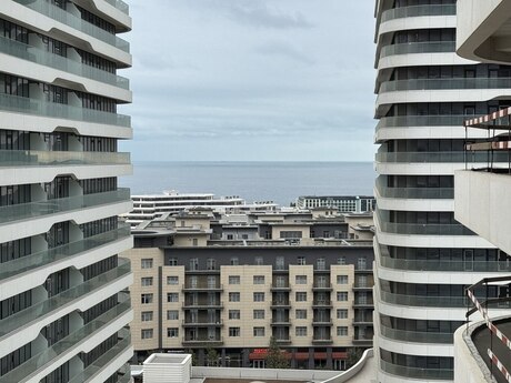 7 otaqlı yeni tikili - Ağ şəhər q. - 395 m²