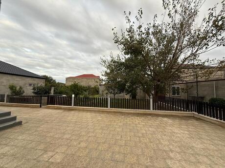 6 otaqlı həyət evi/bağ evi - Mərdəkan q. - 160 m²