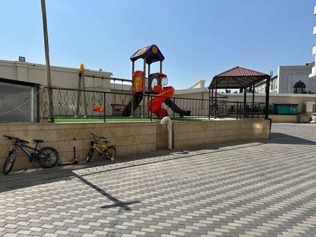 4-room apartment, 150 m², Azadlıq Prospekti: 305 000 ₼ 2