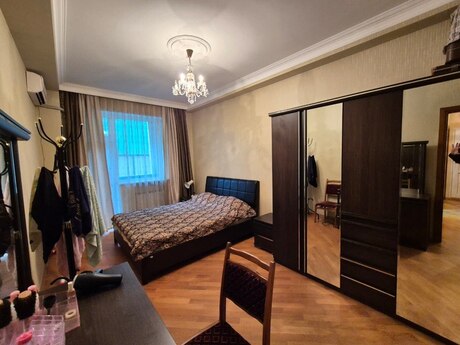 2 otaqlı yeni tikili - 8 Noyabr m. - 83 m²