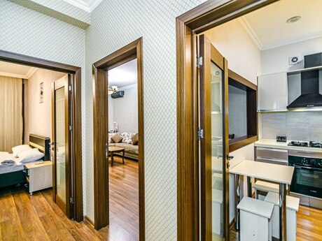 2 otaqlı yeni tikili - 28 May m. - 75 m²