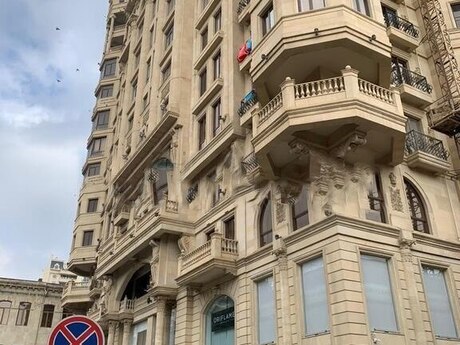 Объявление №5592275 - Баку, м. Ичеришехер, 4-комн., 288 м², 10/12 этаж