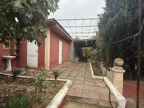 5 otaqlı həyət evi/bağ evi - Sumqayıt - 250 m²