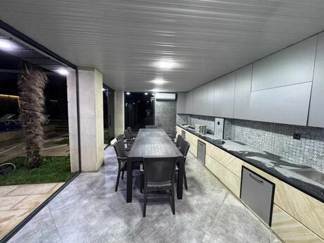 4 otaqlı həyət evi/bağ evi - Mərdəkan q. - 200 m²
