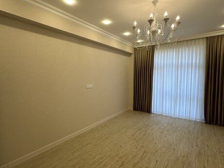 Bakıxanovda 2 otaqlı yeni tikili mənzil kirayə verilir, 95 m², 850 AZN/ay, şəkil 4 / 12