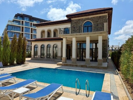 Həyət evi/Bağ evi - Sea Breeze q. - 600 m²
