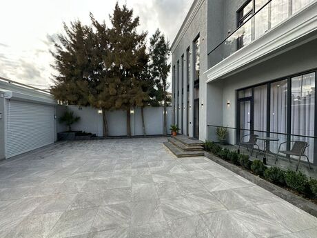 4 otaqlı həyət evi/bağ evi - Şüvəlan q. - 200 m²