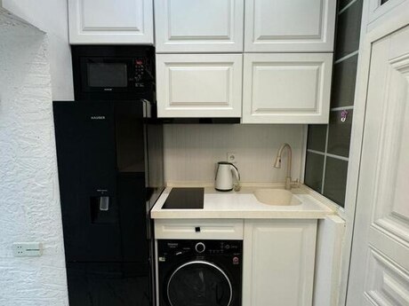 Elan №5594573 - Bakı, Sahil m., 2 otaqlı, 20 m², 1/2 mərtəbə