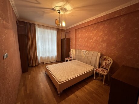 2 otaqlı yeni tikili - İnşaatçılar m. - 85 m²