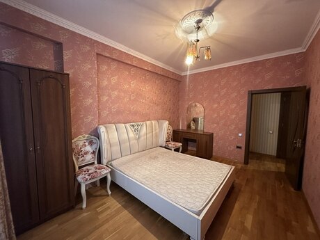 2 otaqlı yeni tikili - İnşaatçılar m. - 85 m²