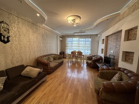 Elan №5586531 - Bakı, İnşaatçılar m., 2 otaqlı, 85 m², 15/18 mərtəbə