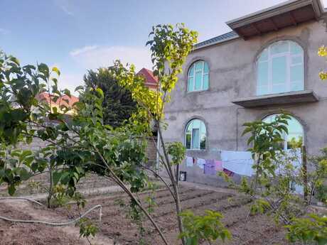 6 otaqlı həyət evi/bağ evi - Buzovna q. - 220 m²