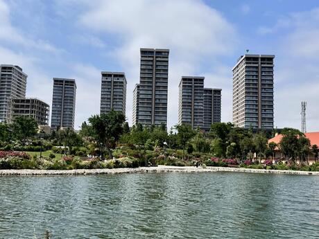 4 otaqlı yeni tikili - Ağ şəhər q. - 190 m²