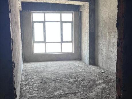 4 otaqlı yeni tikili - Elmlər Akademiyası m. - 177 m²