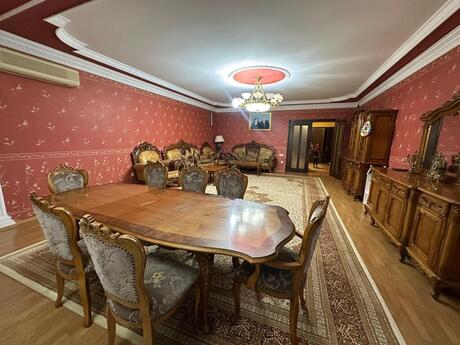 7 otaqlı yeni tikili - Nizami m. - 350 m²