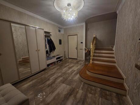 11 otaqlı həyət evi/bağ evi - 9-cu mikrorayon q. - 480 m²