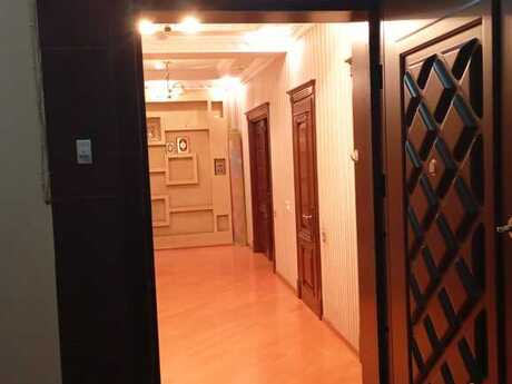 4 otaqlı mənzil, 170 m², 20 Yanvar: 361 000 ₼ 3