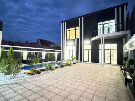 5 otaqlı həyət evi/bağ evi - Şüvəlan q. - 200 m²