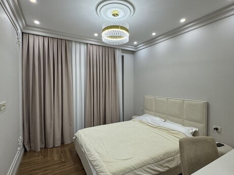 3 otaqlı mənzil, 106 m², 8 Noyabr: 418 000 ₼ 5