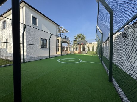 6 otaqlı həyət evi/bağ evi - Mərdəkan q. - 464 m²