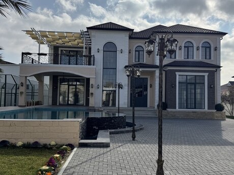 6 otaqlı həyət evi/bağ evi - Mərdəkan q. - 464 m²