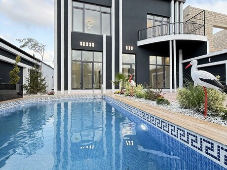 5 otaqlı həyət evi/bağ evi - Şüvəlan q. - 220 m²