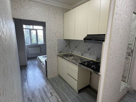 2 otaqlı köhnə tikili - Bakıxanov q. - 40 m²