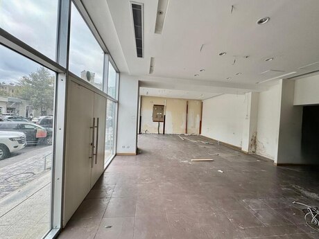Obyekt - 28 May m. - 220 m²