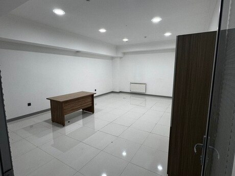 1 otaqlı ofis - Nərimanov r. - 40 m²