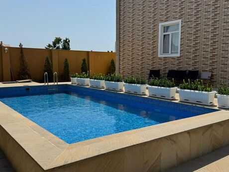 6 otaqlı həyət evi/bağ evi - Nardaran q. - 260 m²