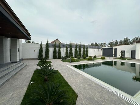 5 otaqlı həyət evi/bağ evi - Mərdəkan q. - 230 m²
