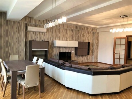 3 otaqlı yeni tikili - Səbail r. - 190 m²