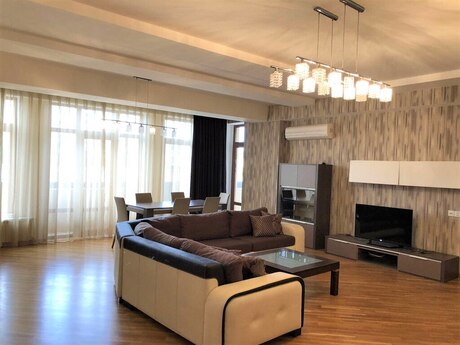 3 otaqlı yeni tikili - Səbail r. - 190 m²