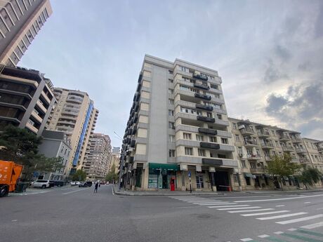 Elan №5601254 - Bakı, 28 May m., 3 otaqlı, 90 m², 5/9 mərtəbə