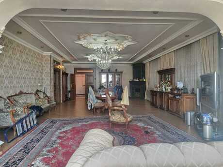 7 otaq · 400 m² · 2/5 mərtəbə, Səbail