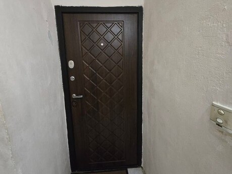 2-комн. вторичка - м. Сахил - 60 м²