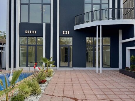 5 otaqlı həyət evi/bağ evi - Şüvəlan q. - 200 m²