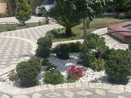 9 otaqlı həyət evi/bağ evi - Bakıxanov q. - 800 m²
