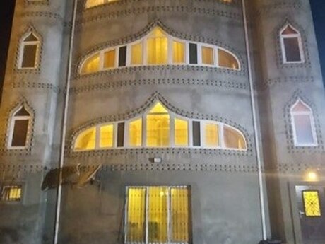 5 otaqlı həyət evi/bağ evi - Binə q. - 180 m²